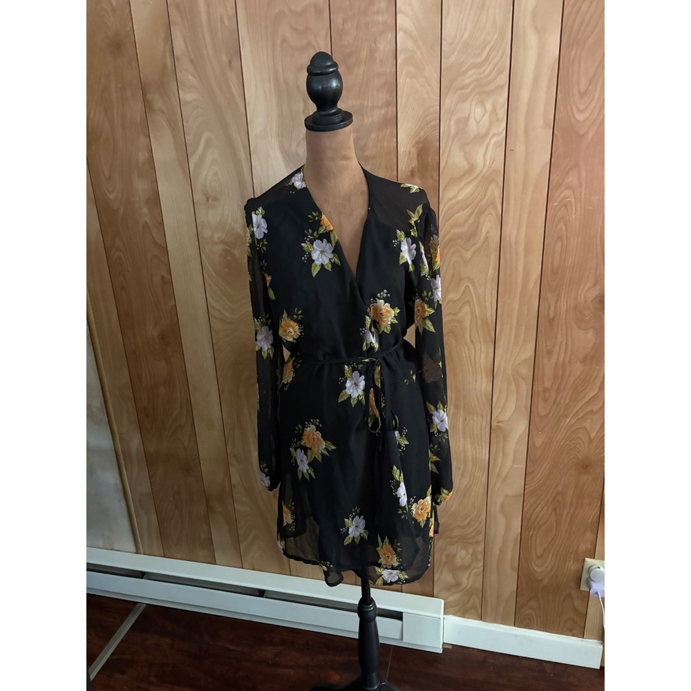 Urban Outfitters Floral Wrap Mini Dress Black Long‎ Sleeve V-Neck Size Large